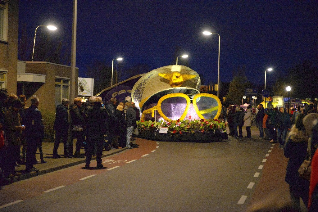 ../Images/Bloemencorso Noordwijkerhout 263.jpg